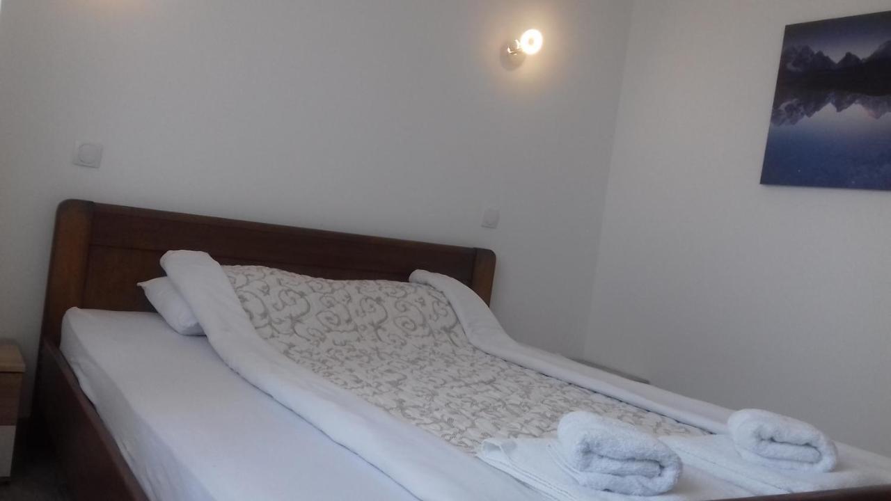 Mesecev Konak Bed & Breakfast Ni Exterior foto