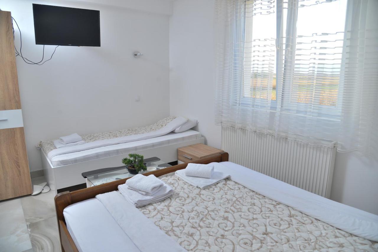 Mesecev Konak Bed & Breakfast Ni Exterior foto