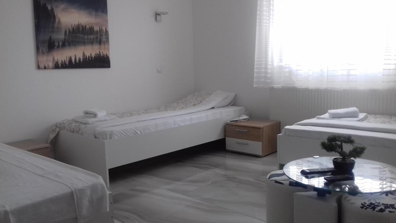 Mesecev Konak Bed & Breakfast Ni Exterior foto